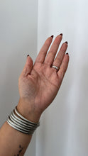Load image into Gallery viewer, Bangle