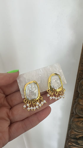 Pearls earrings