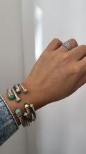 Load image into Gallery viewer, Bangle crystal turquoise