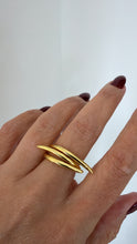 Load image into Gallery viewer, Gold ring lines