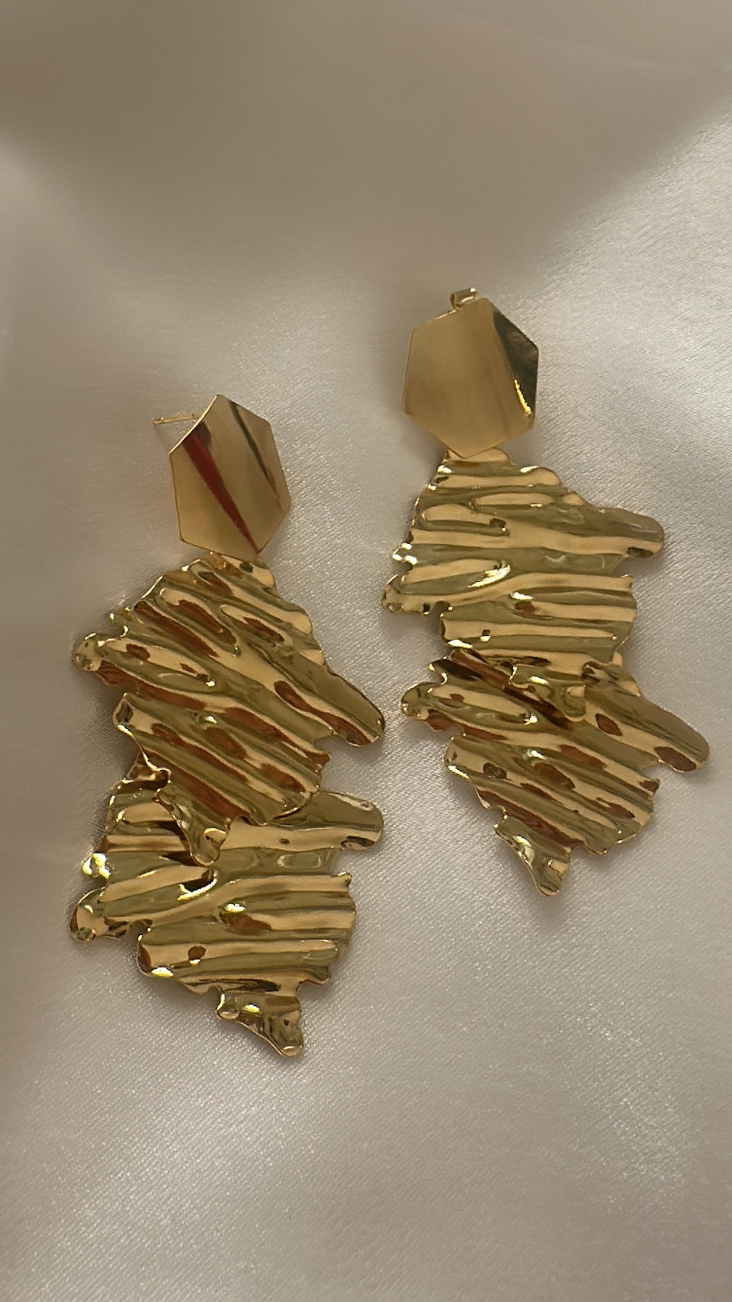 Earrings gold
