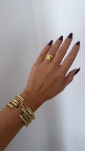 Load image into Gallery viewer, Inspo bangle gold