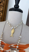 Load image into Gallery viewer, Shell necklace fish