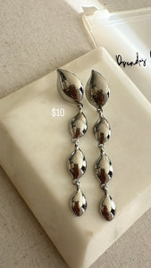 Earrings drop