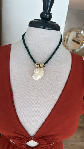 Green caracol necklace