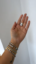Load image into Gallery viewer, Silver bangle