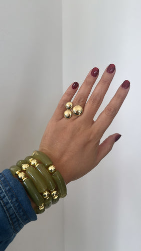 Set bracelets