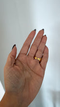 Load image into Gallery viewer, Stone white &amp; gold ring