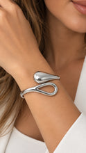 Load image into Gallery viewer, Drop bracelet