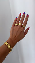 Load image into Gallery viewer, Moon &amp; sun bracelet