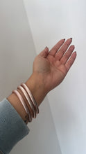 Load image into Gallery viewer, Bangle Rose gold