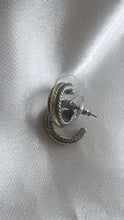 Load image into Gallery viewer, Hoops earrings