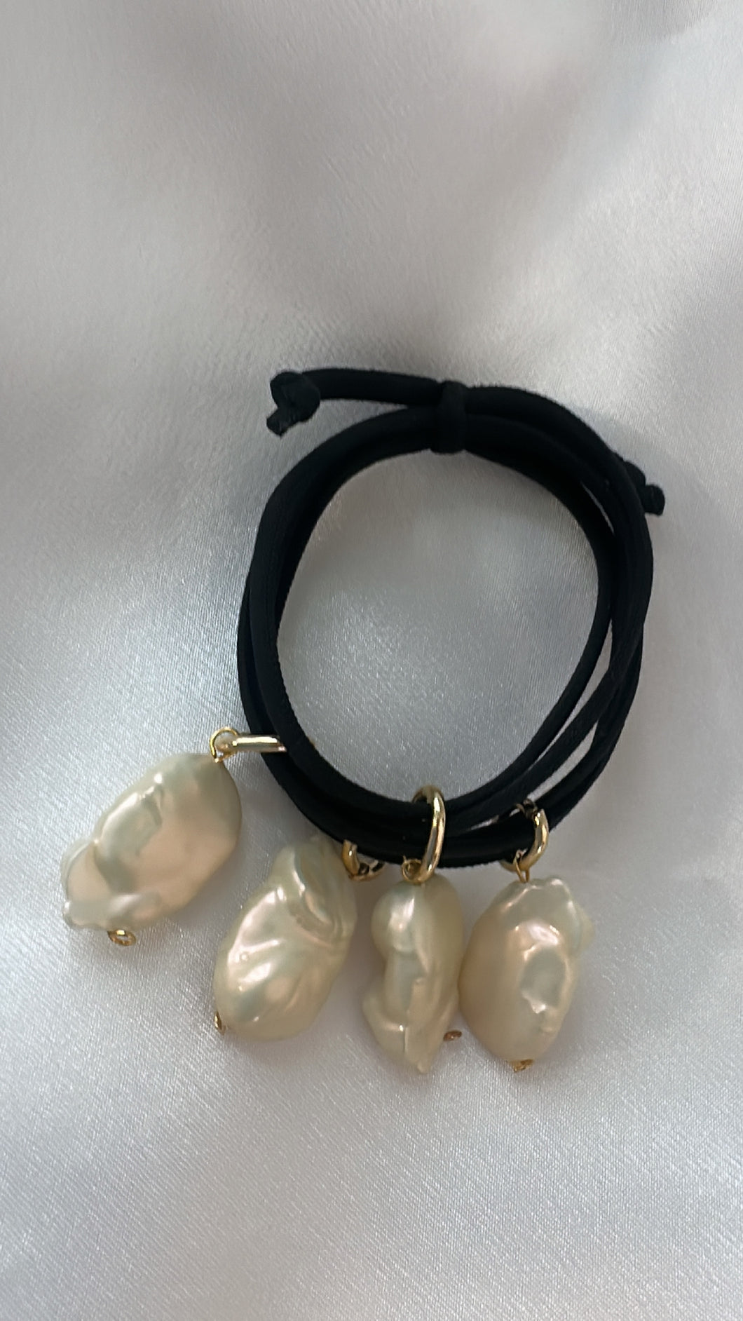 Pearls bracelet