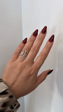 Load image into Gallery viewer, Silver ring shine