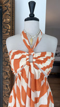 Load image into Gallery viewer, Shell necklace fish