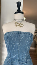 Load image into Gallery viewer, One necklace, more options