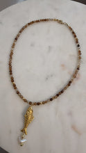 Load image into Gallery viewer, Choker stone