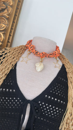 Caracol & stars necklace