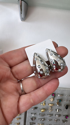 Drop pearl and silver