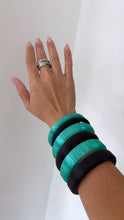 Load image into Gallery viewer, 3 Plastic bracelet