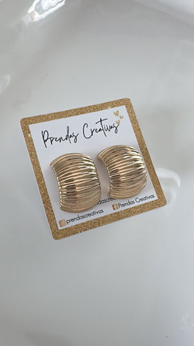 Earrings gold