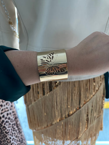 Butterfly cuff
