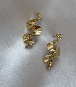 Earrings gold