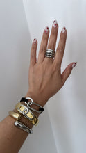 Load image into Gallery viewer, Bangle gold &amp; silver