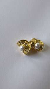 Earrings pearls & gold