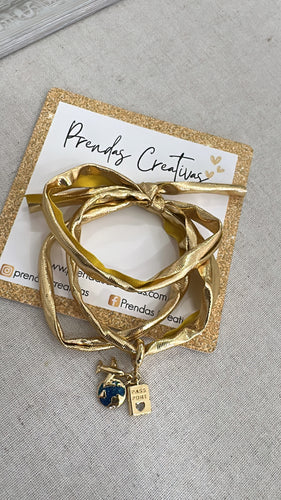 Airplane bracelet