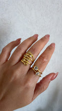Load image into Gallery viewer, Gold ring