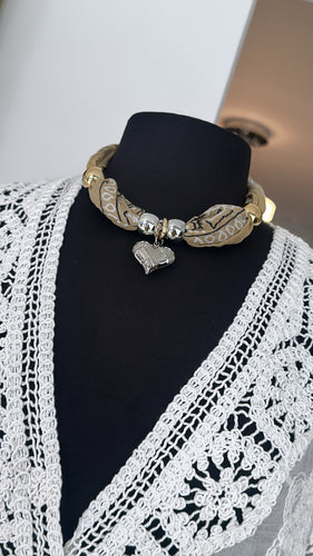 Pańuelo heart necklace