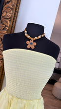 Load image into Gallery viewer, Flower necklace