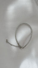 Load image into Gallery viewer, Mesh silver bracelet