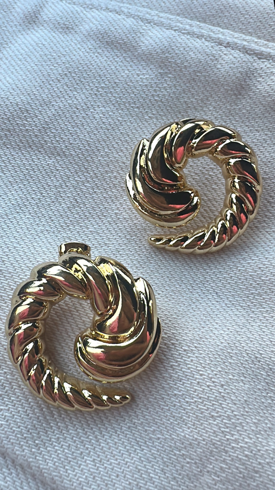Spiral earrings