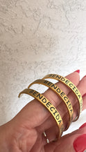 Load image into Gallery viewer, Bendecida Fe Agradecida bangle