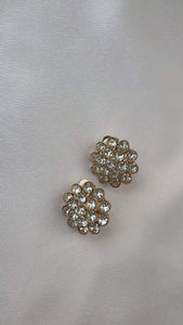 Earrings flowers