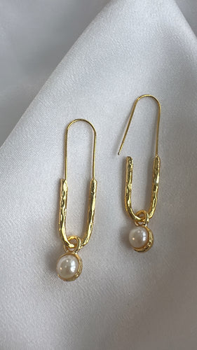 Gold & pearls earrings
