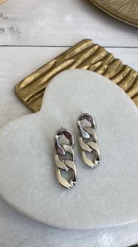 Chain earrings