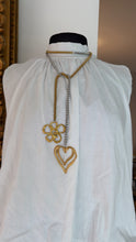 Load image into Gallery viewer, Lariat flower &amp; heart