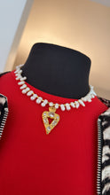 Load image into Gallery viewer, Flecha pearls necklace