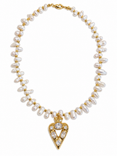 Load image into Gallery viewer, Flecha pearls necklace
