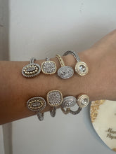 Load image into Gallery viewer, Circle shine bangle