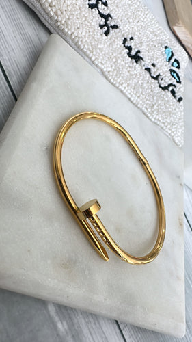 Clove bracelet