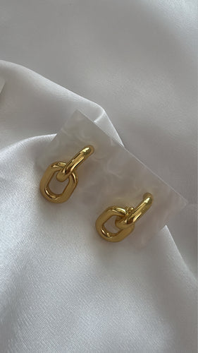 Earrings gold