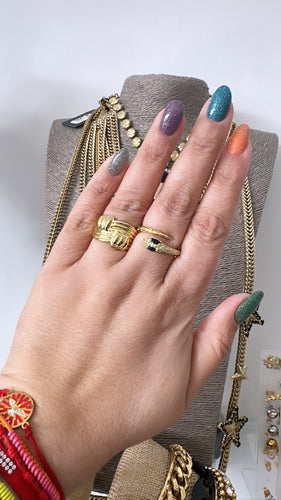 Gold ring
