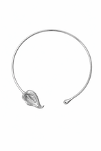 Load image into Gallery viewer, Flower necklace