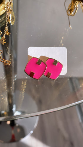 Earrings pink